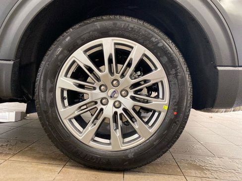 New 2026 Ford Explorer Active w/ Active Comfort Package image 25