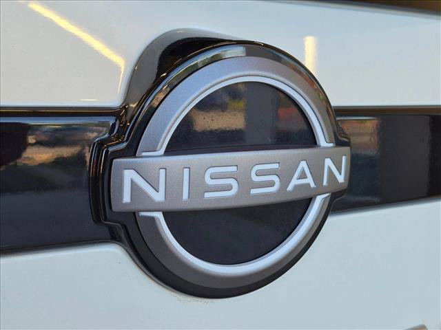 Used 2024 Nissan Pathfinder SV FWD image 30