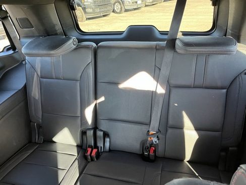 Used 2022 Chevrolet Tahoe RST w/ Luxury Package image 17