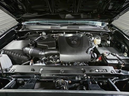 Used 2019 Toyota Tacoma SR5 image 35