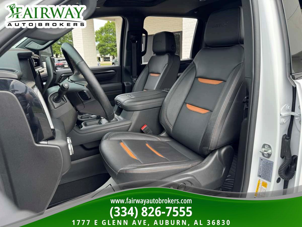 Used 2025 GMC Sierra 2500 AT4 w/ AT4 Premium Plus Package AWD/4WD image 10