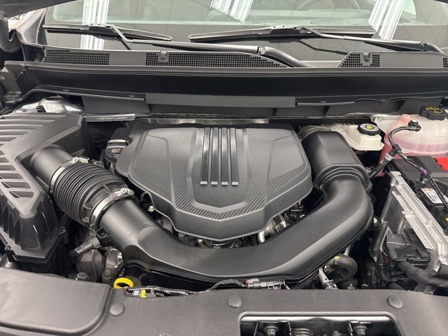 Used 2026 Chevrolet Traverse LT FWD image 40
