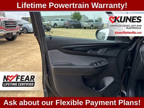 Used 2025 Chevrolet TrailBlazer LT FWD image 12