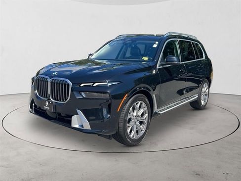 Used 2024 BMW X7 xDrive40i image 1