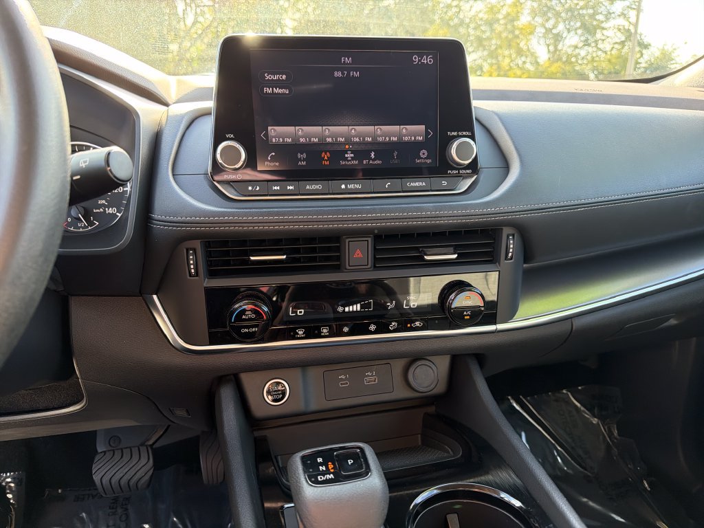 Used 2023 Nissan Rogue SV AWD/4WD image 24