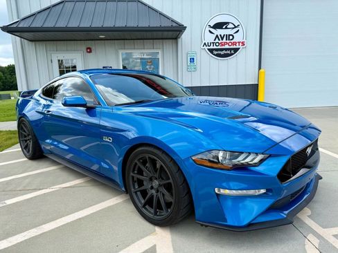 Used 2019 Ford Mustang GT image 2