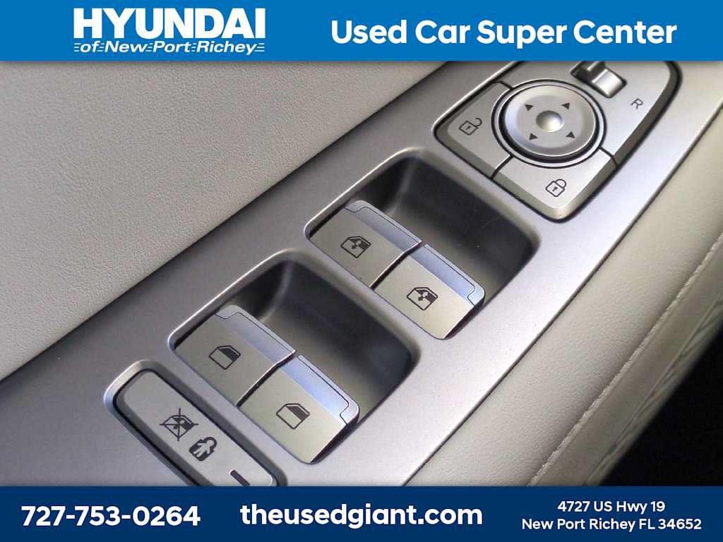 Used 2023 Hyundai Palisade Limited AWD/4WD image 29