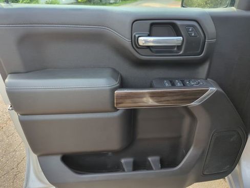 Used 2021 Chevrolet Silverado 1500 RST AWD/4WD image 12