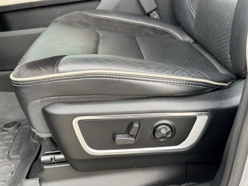 Used 2021 RAM 1500 Laramie image 27