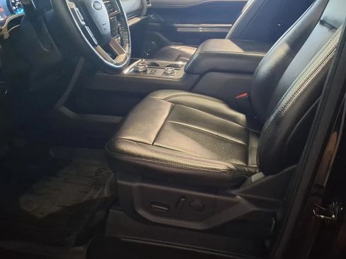 Used 2021 Ford Expedition XLT AWD/4WD image 17