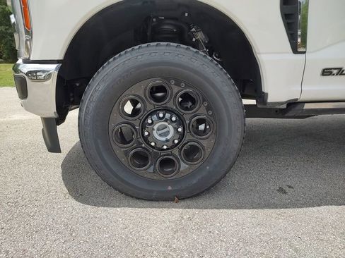 Used 2023 Ford F250 Lariat w/ Lariat Ultimate Package image 51