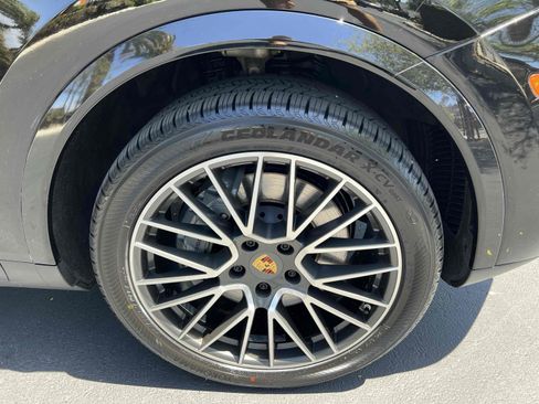 Used 2019 Porsche Cayenne S AWD/4WD image 89