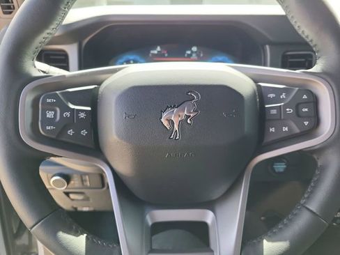 New 2026 Ford Bronco Badlands w/ Sasquatch Package AWD/4WD image 11