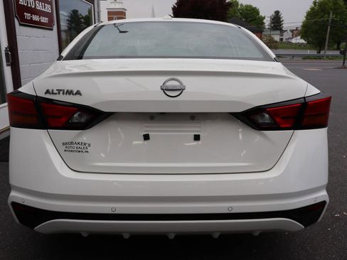 Used 2025 Nissan Altima 2.5 SV FWD image 3