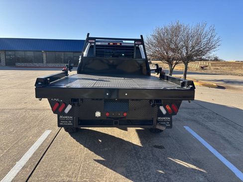 Used 2022 RAM 3500 Tradesman w/ Chrome Appearance Group image 4