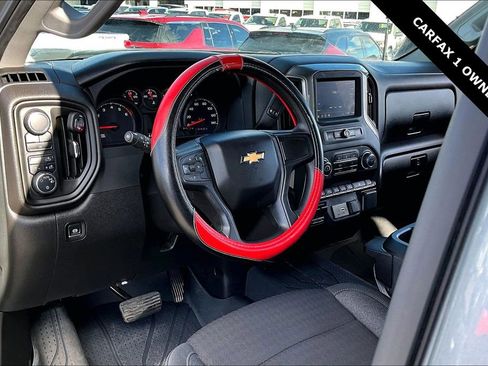 Used 2025 Chevrolet Silverado 2500 Custom w/ Custom Value Package image 17