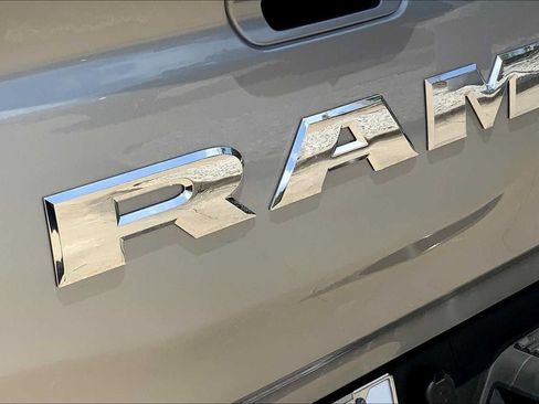 Used 2025 RAM 1500 Laramie AWD/4WD image 28