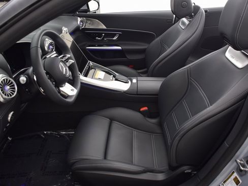 Used 2025 Mercedes-Benz SL 55 AMG 4MATIC image 21