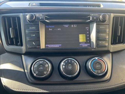 Used 2018 Toyota RAV4 LE w/ All Weather Liner Package image 10