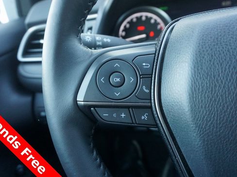 Used 2024 Toyota Camry SE w/ Convenience Package image 4