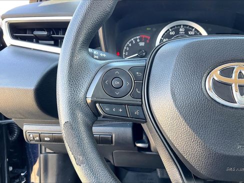 Used 2022 Toyota Corolla LE w/ LE Convenience Package image 24