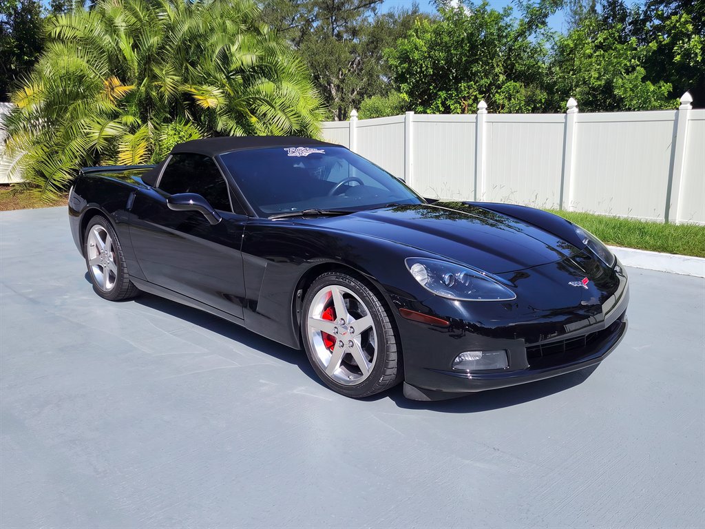 Used 2005 Chevrolet Corvette Convertible w/ Preferred Equipment Group RWD image 10