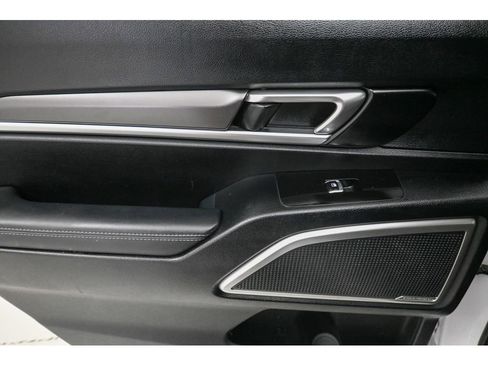 Used 2024 Kia Telluride S image 23