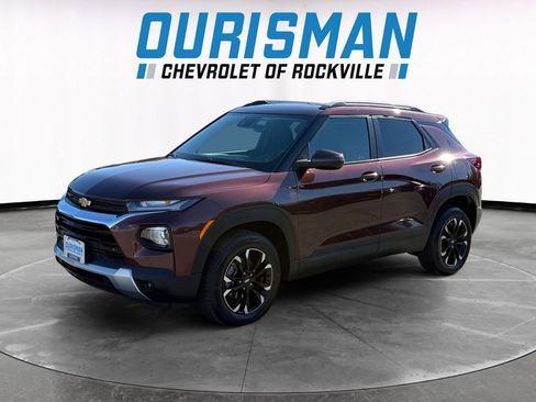 Used 2022 Chevrolet TrailBlazer LT w/ Convenience Package image 2