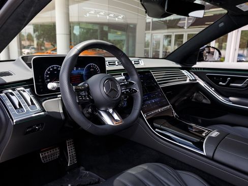 Used 2026 Mercedes-Benz S 63 AMG S image 37