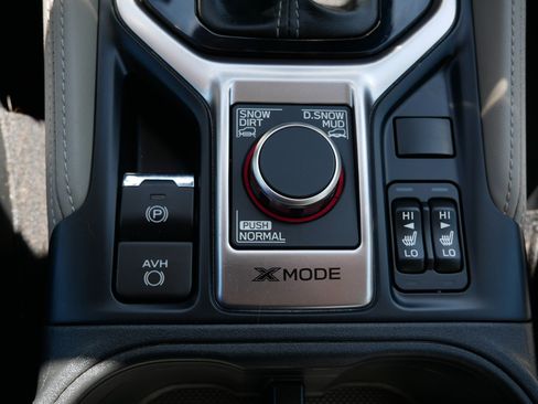 Used 2019 Subaru Forester Limited AWD/4WD image 30