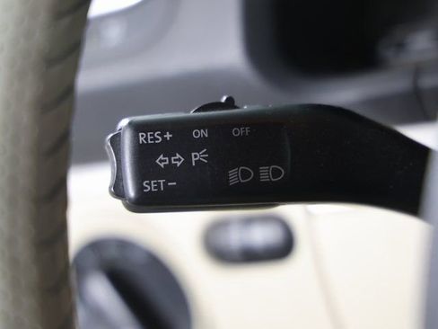 Used 2007 Volkswagen Eos 2.0T image 8