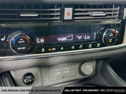 Certified 2025 Nissan Rogue Platinum AWD/4WD image 16