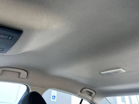 Used 2025 Nissan Sentra SV FWD image 32
