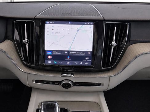 Certified 2023 Volvo XC60 B5 Ultimate w/ Protection Package Premier FWD image 15