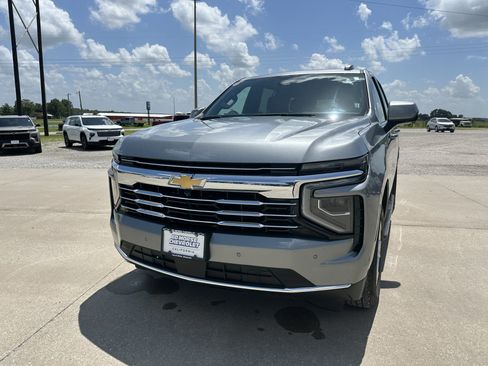 Certified 2025 Chevrolet Tahoe LT AWD/4WD image 8
