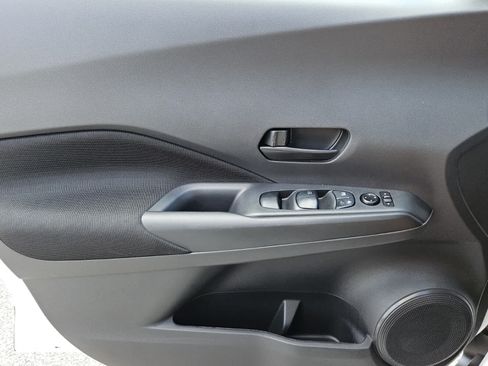 Used 2025 Nissan Kicks Play S FWD image 16