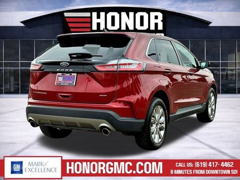 Used 2024 Ford Edge Titanium image 3