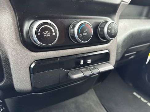 Used 2021 RAM 1500 Tradesman image 22