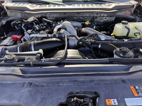 Used 2024 Ford F250 Lariat w/ Lariat Ultimate Package image 32