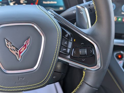 Used 2023 Chevrolet Corvette Stingray Premium Cpe w/ Z51 Performance Package image 28