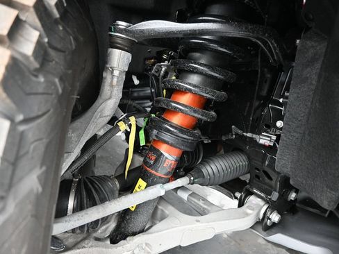 New 2026 Ford Bronco Raptor w/ Interior Carbon Fiber Pack AWD/4WD image 10