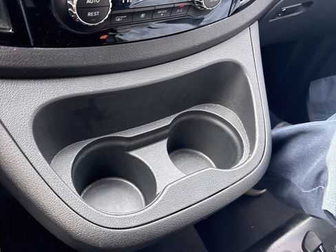 Used 2023 Mercedes-Benz Metris Passenger image 10