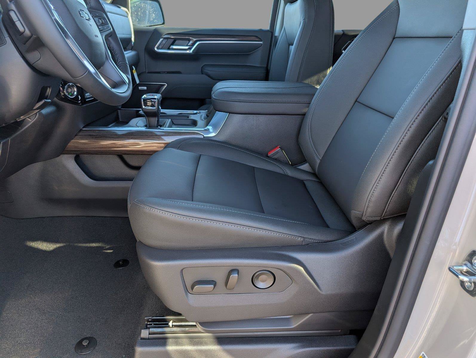 New 2026 Chevrolet Silverado 1500 RST AWD/4WD image 12