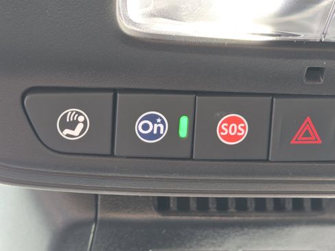 Used 2025 Chevrolet Equinox LT image 13