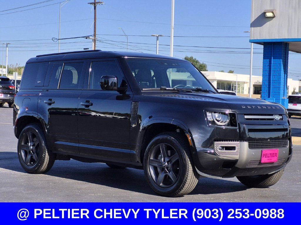 Used 2024 Land Rover Defender 110 X-Dynamic SE AWD/4WD image 1