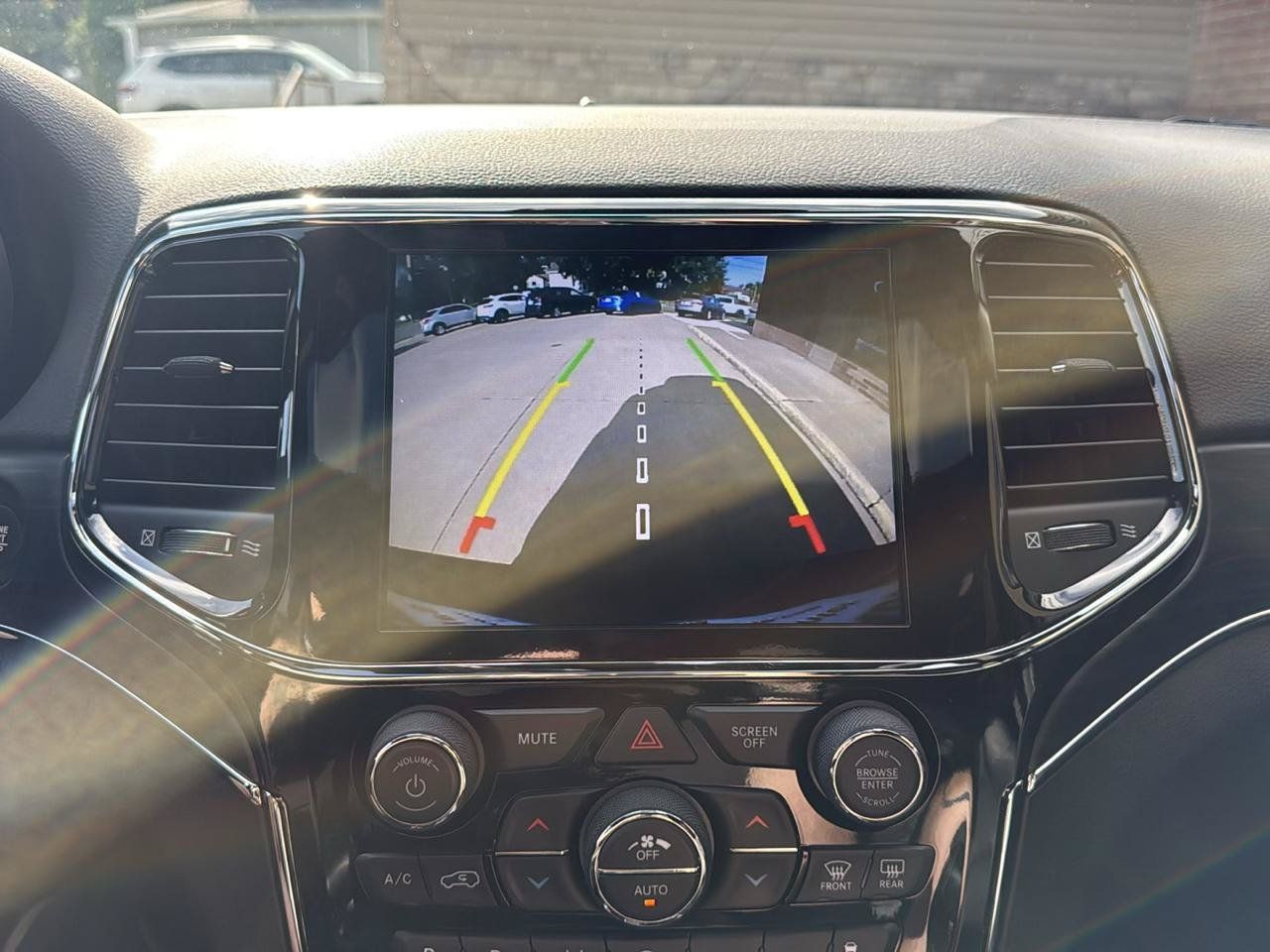 Used 2021 Jeep Grand Cherokee Limited w/ Quick Order Package 28K 80th AWD/4WD image 11