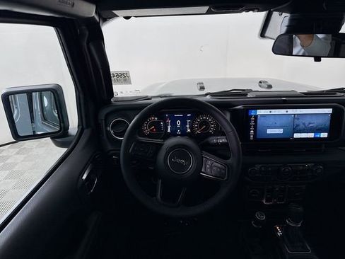 New 2025 Jeep Gladiator Sport image 20