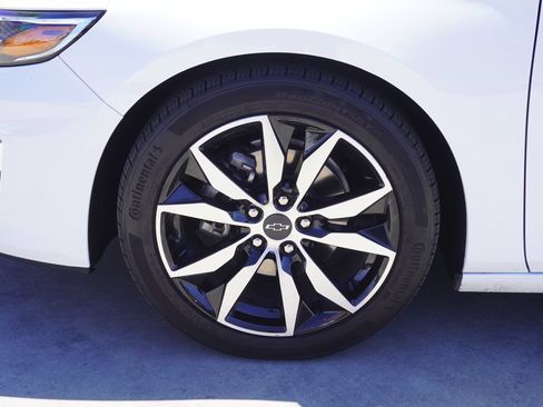 Used 2025 Chevrolet Malibu RS FWD image 22