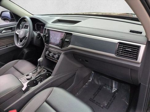 Used 2022 Volkswagen Atlas SEL R-Line image 24