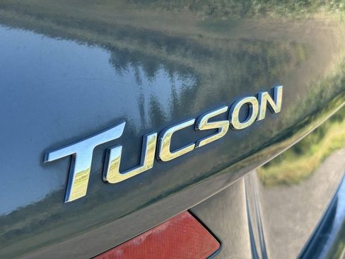 Used 2020 Hyundai Tucson SE image 11